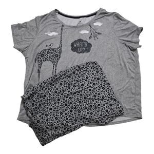 Secret Treasures Black & Gray Novelty Giraffe Print Capri/Tee Sleep Set 2X Soft
